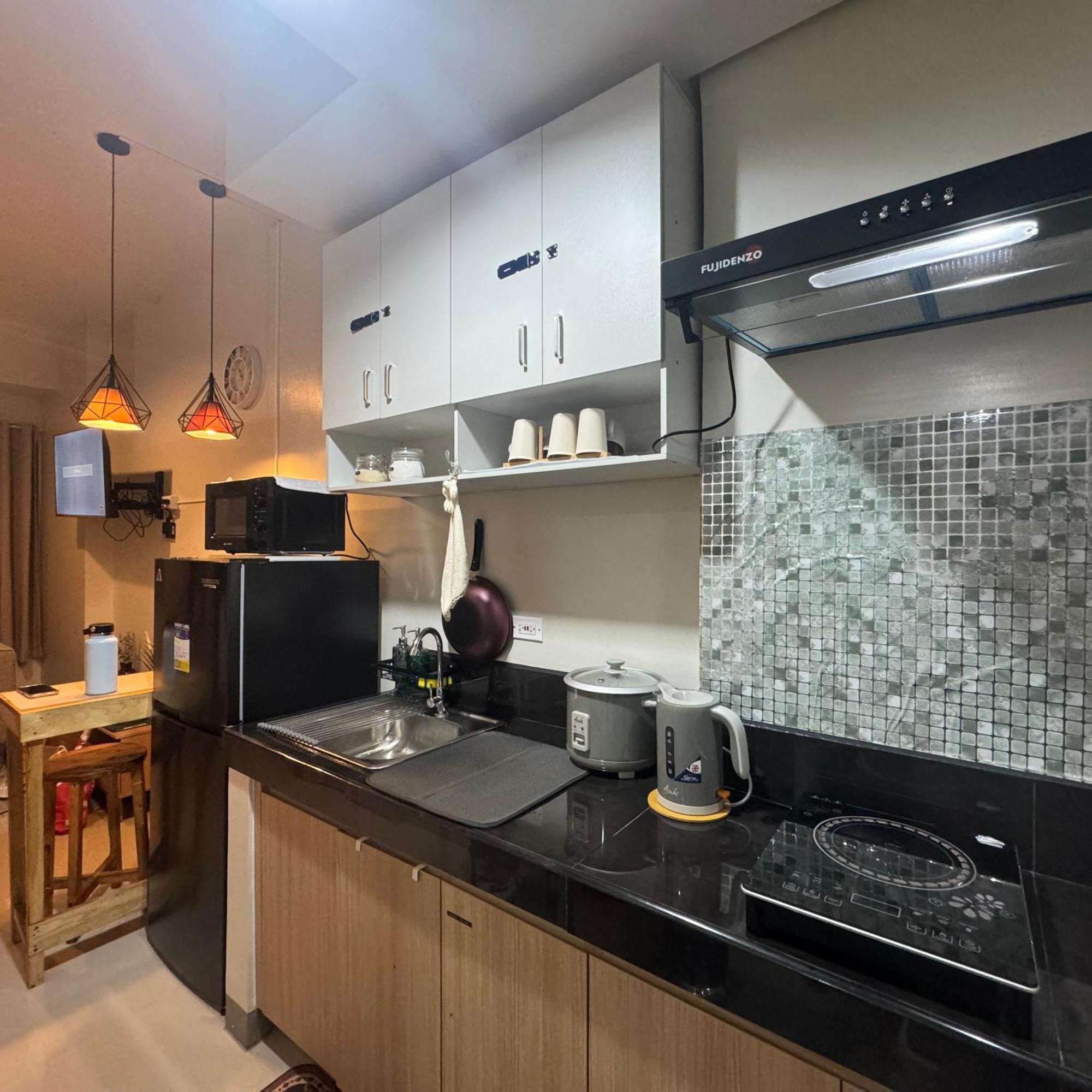 The J-Ma Ultiescape Charm Residences Condo Cainta Exteriér fotografie