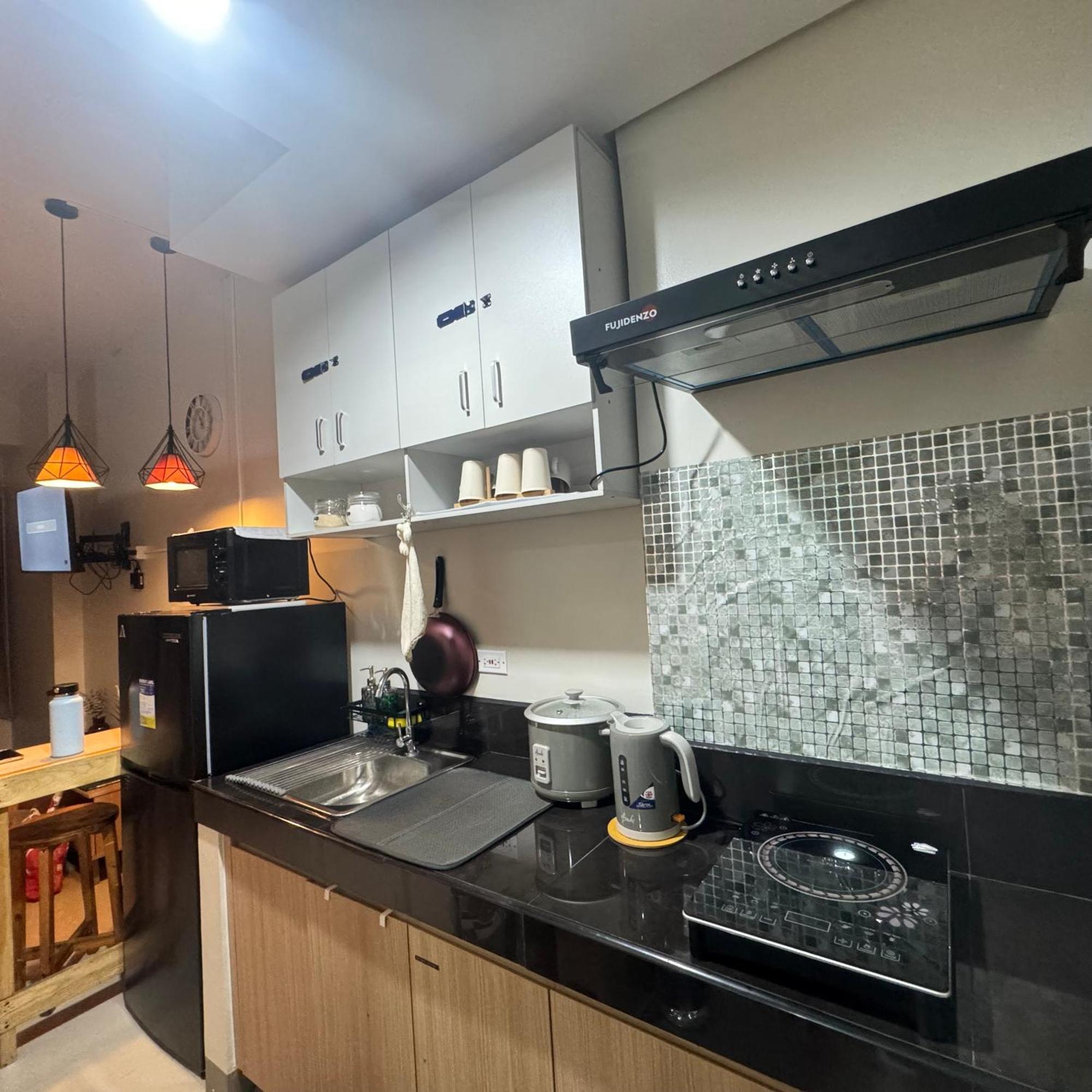 The J-Ma Ultiescape Charm Residences Condo Cainta Exteriér fotografie